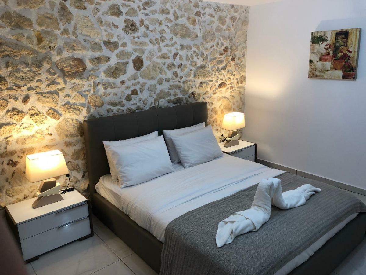 Wave Apartment Chrissi Akti Chania Exterior foto