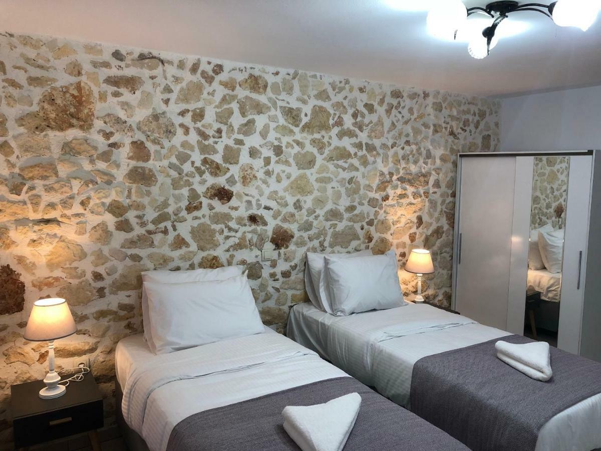 Wave Apartment Chrissi Akti Chania Exterior foto