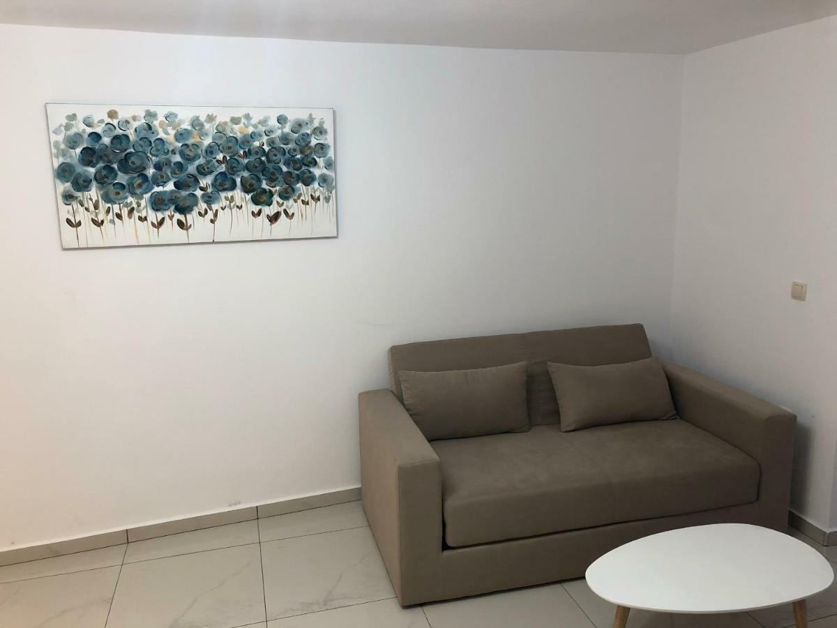 Wave Apartment Chrissi Akti Chania Exterior foto